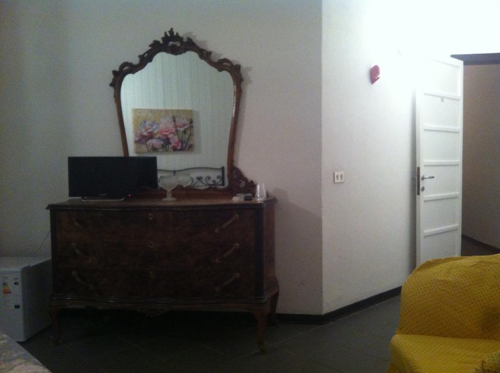 Hotel Pensione Moderna Бонасола Екстериор снимка